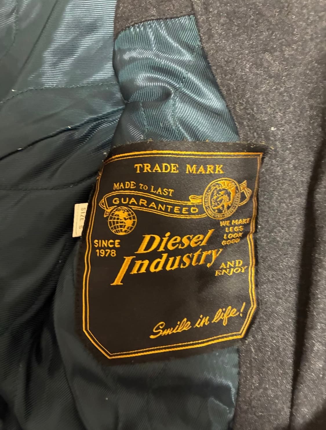 디젤 인더스트리 봄버 나일론 자켓 상품이미지5