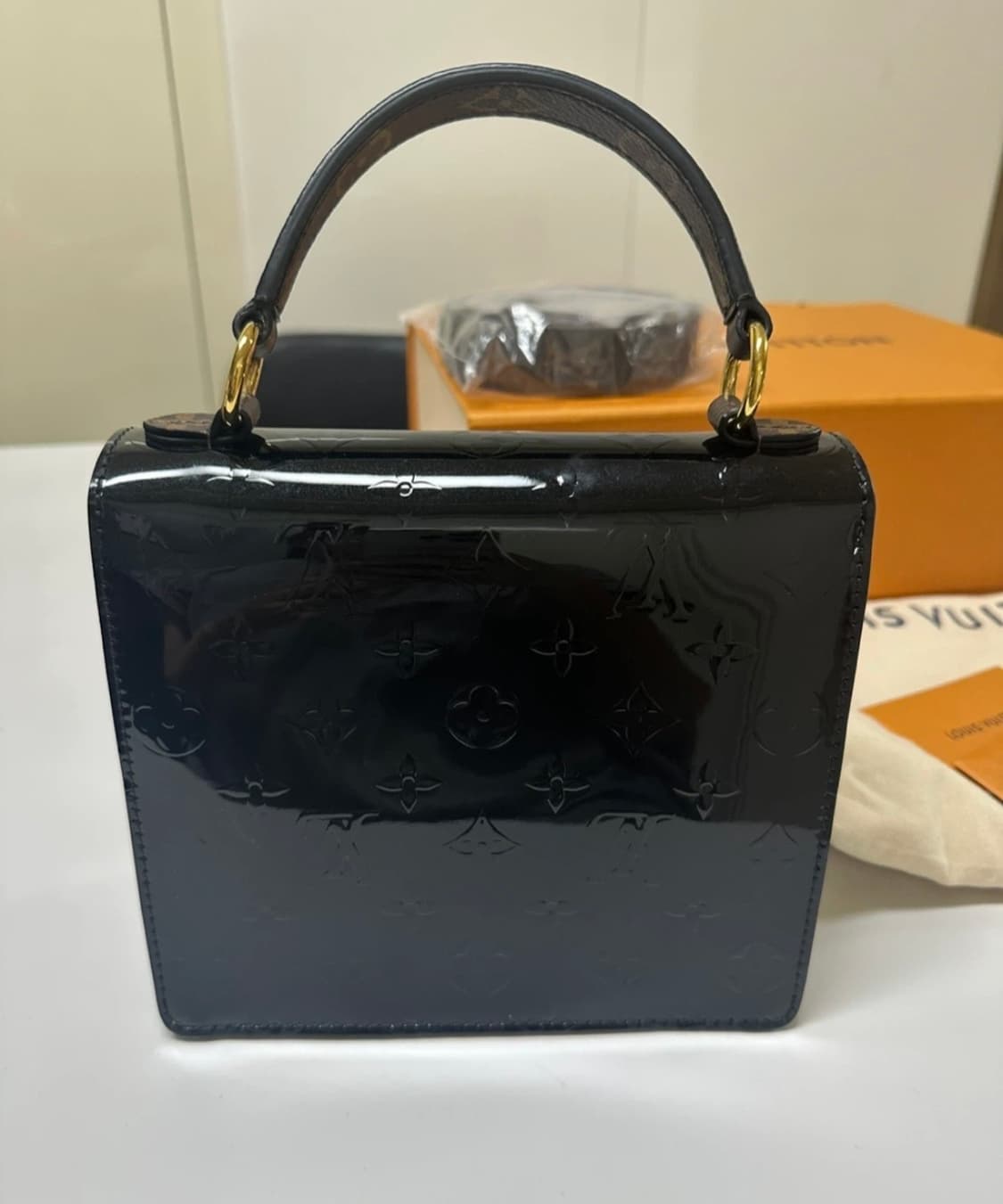 루이비통 스프링 스트리트 토트 숄더백 상품이미지4