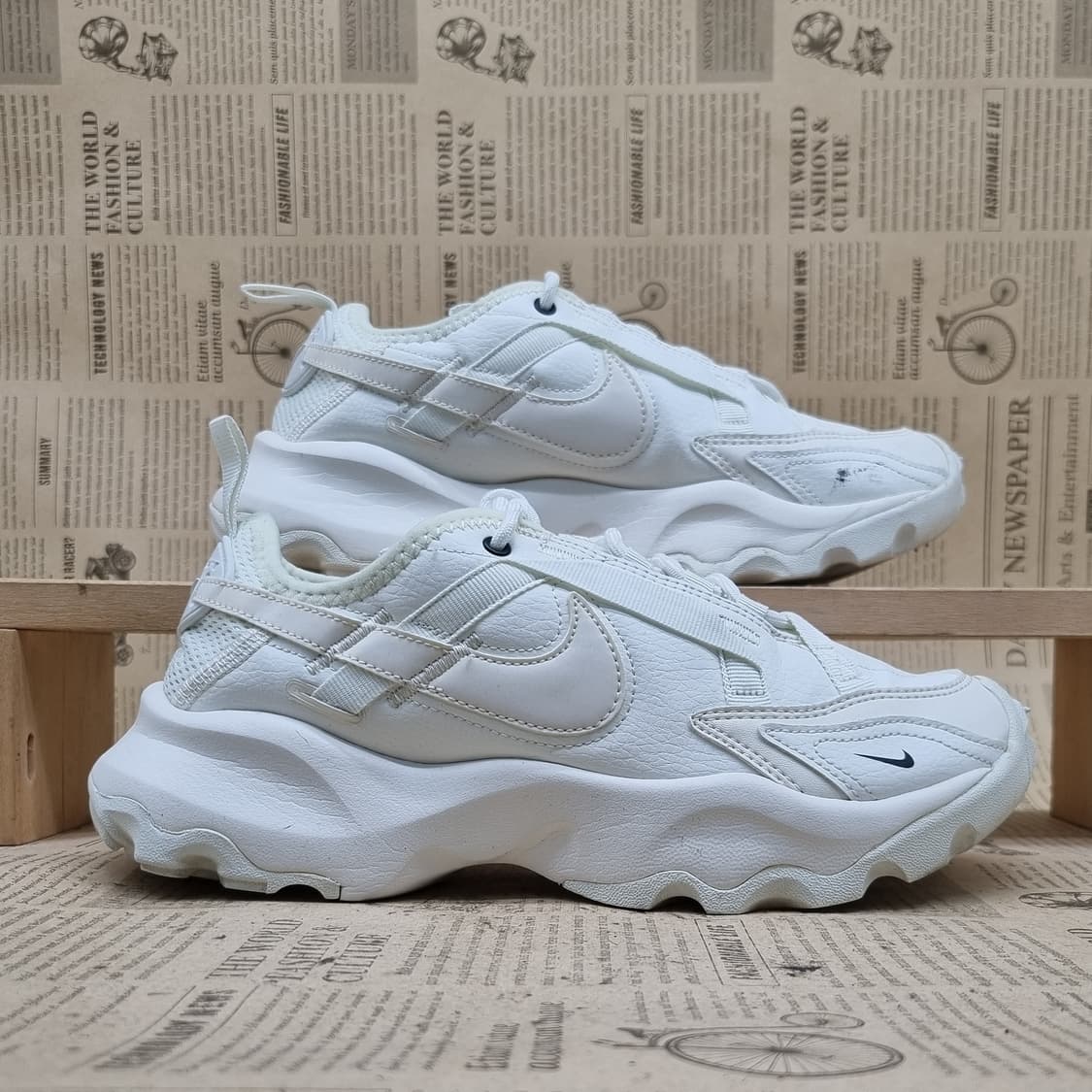 나이키 tc7900 여성운동화 235 상품이미지1