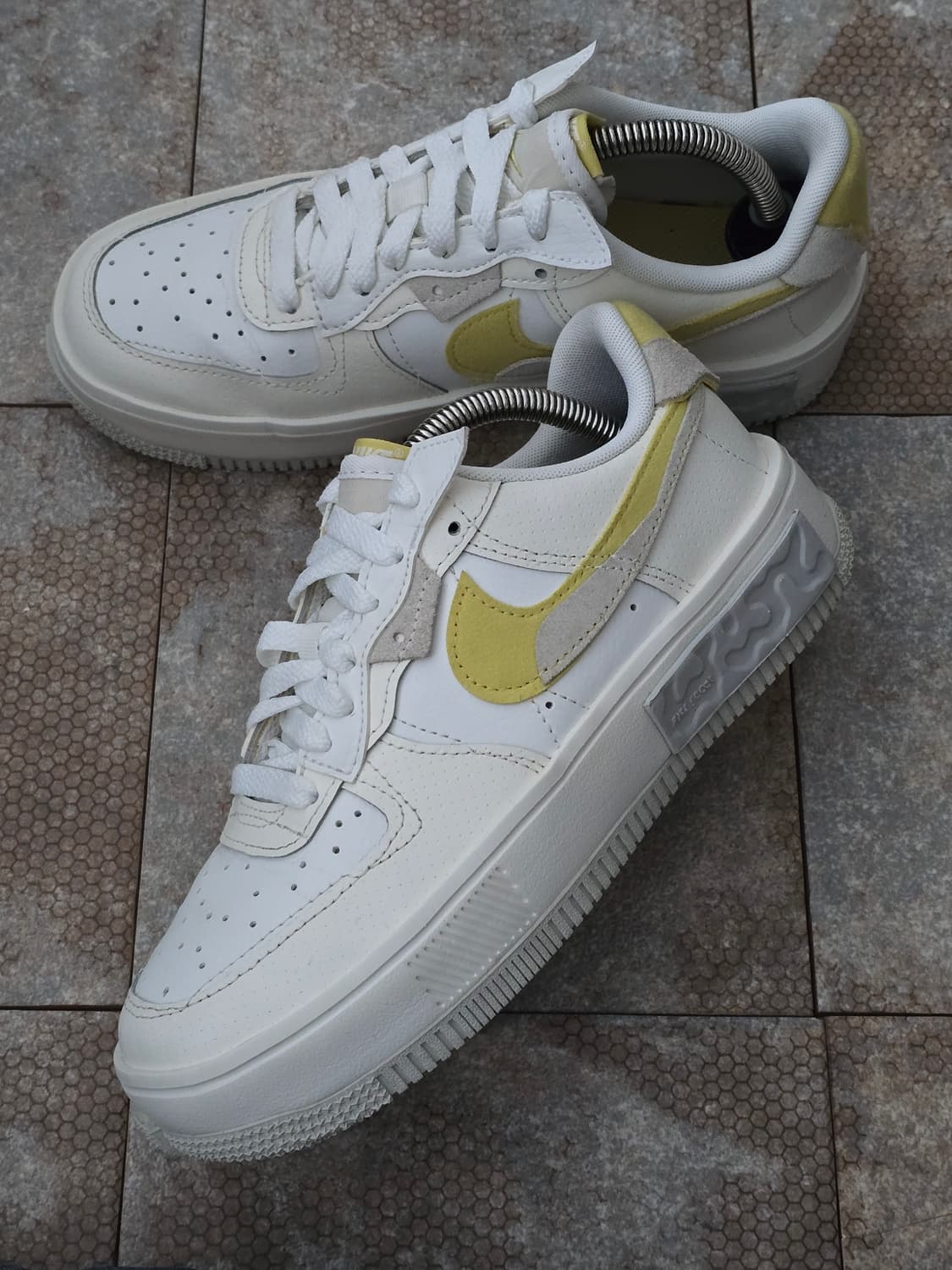 (235)나이키 에어 포스 1 폰탄카 화이트 옐로우 상품이미지3