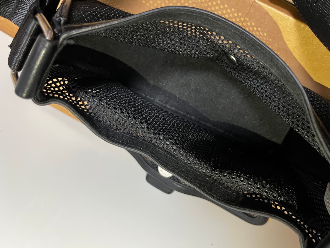 블랙 매쉬 버클 숄더백 상품이미지3