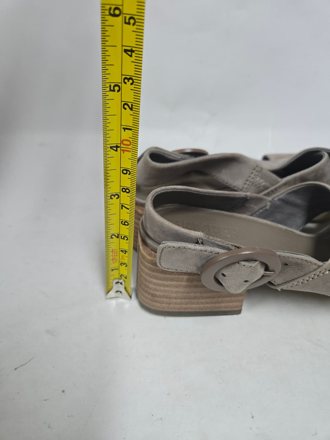  37거의새제품)스웨이드 스트랩 샌들 37 상품이미지8