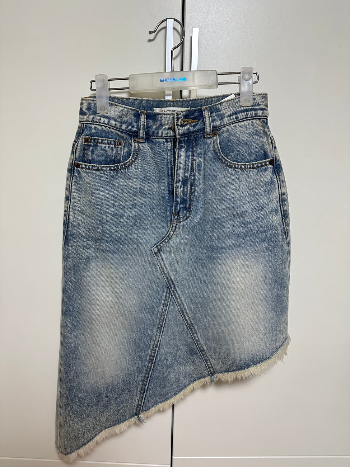 솔티페블 오블리크 데님스커트 상품이미지2