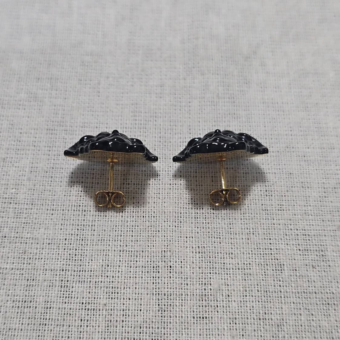 베르사체 블랙 메두사 헤드 귀걸이 상품이미지6