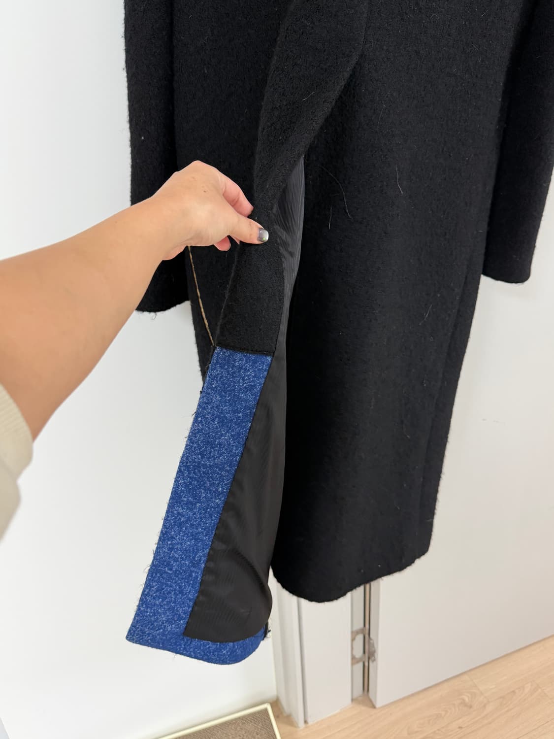 아더에러 블랙 코트 M사이즈 상품이미지7