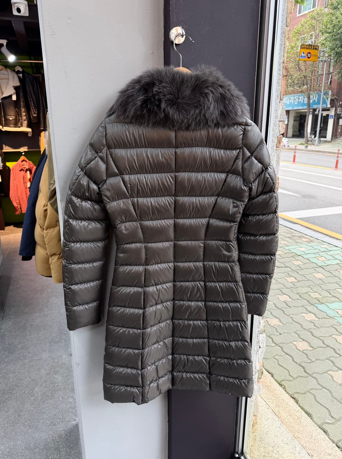 38 / 에르노 퍼 풀집 구스다운 롱 경량패딩 상품이미지7