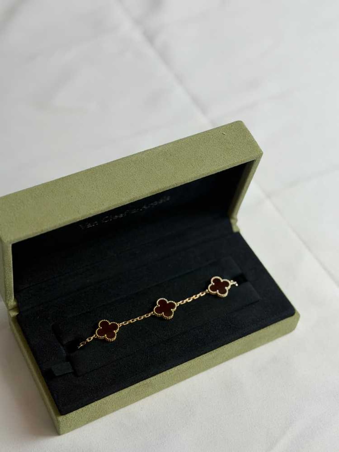 반클리프 아펠 5 모티브 커넬리언 상품이미지1