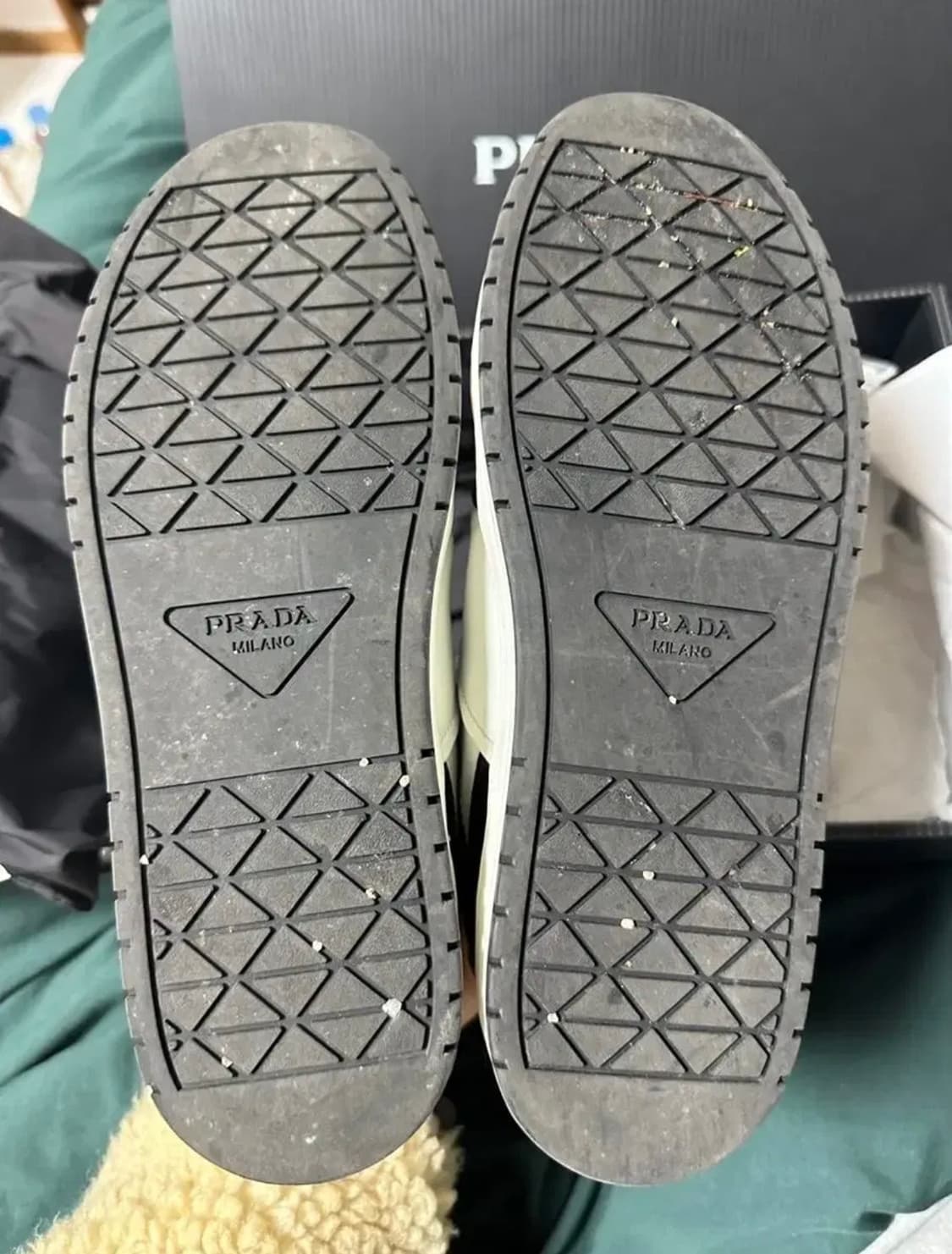 프라다 다운타운 스니커즈 블랙/화이트 240 상품이미지5