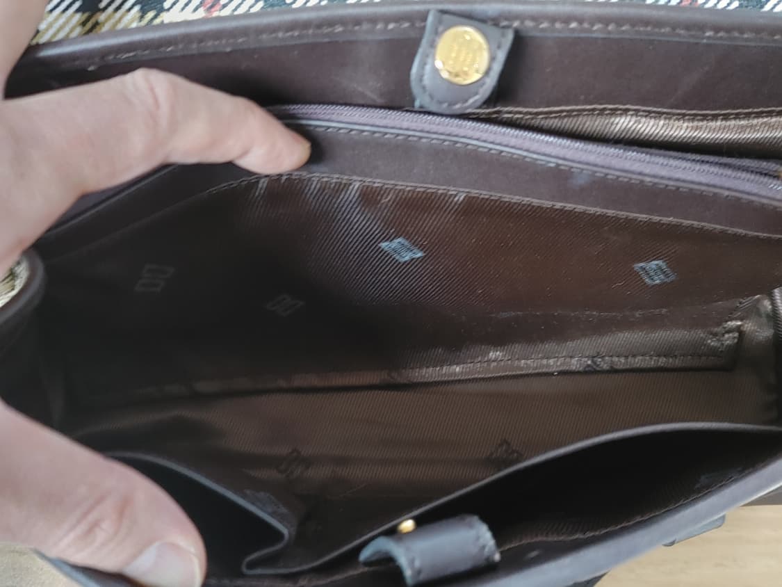 DAKS 닥스 소가죽배색 체크무늬 금장장식 토트백 상품이미지9