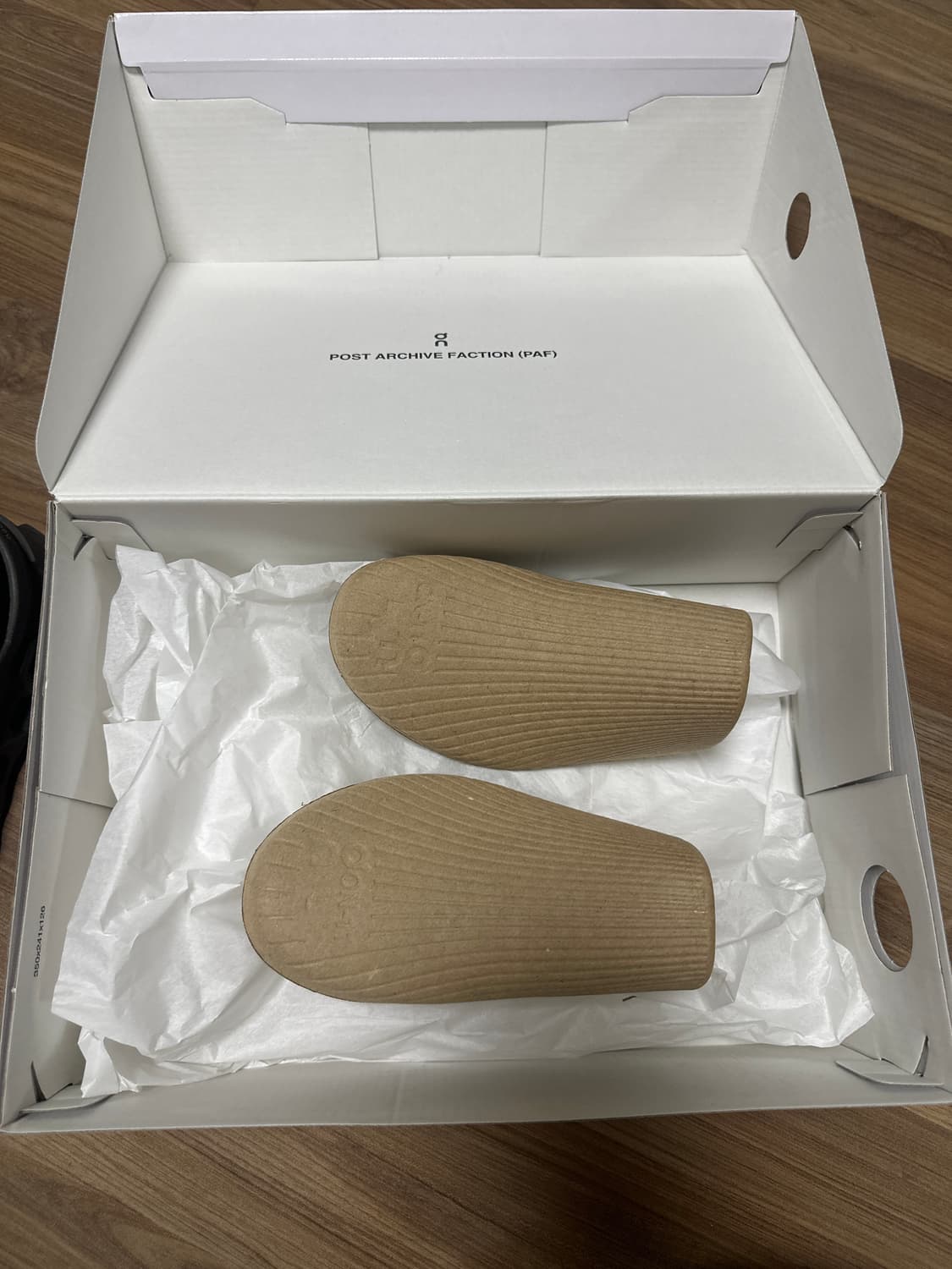 온러닝x파프 클라우드 몬스터 쏜브라운270 상품이미지7