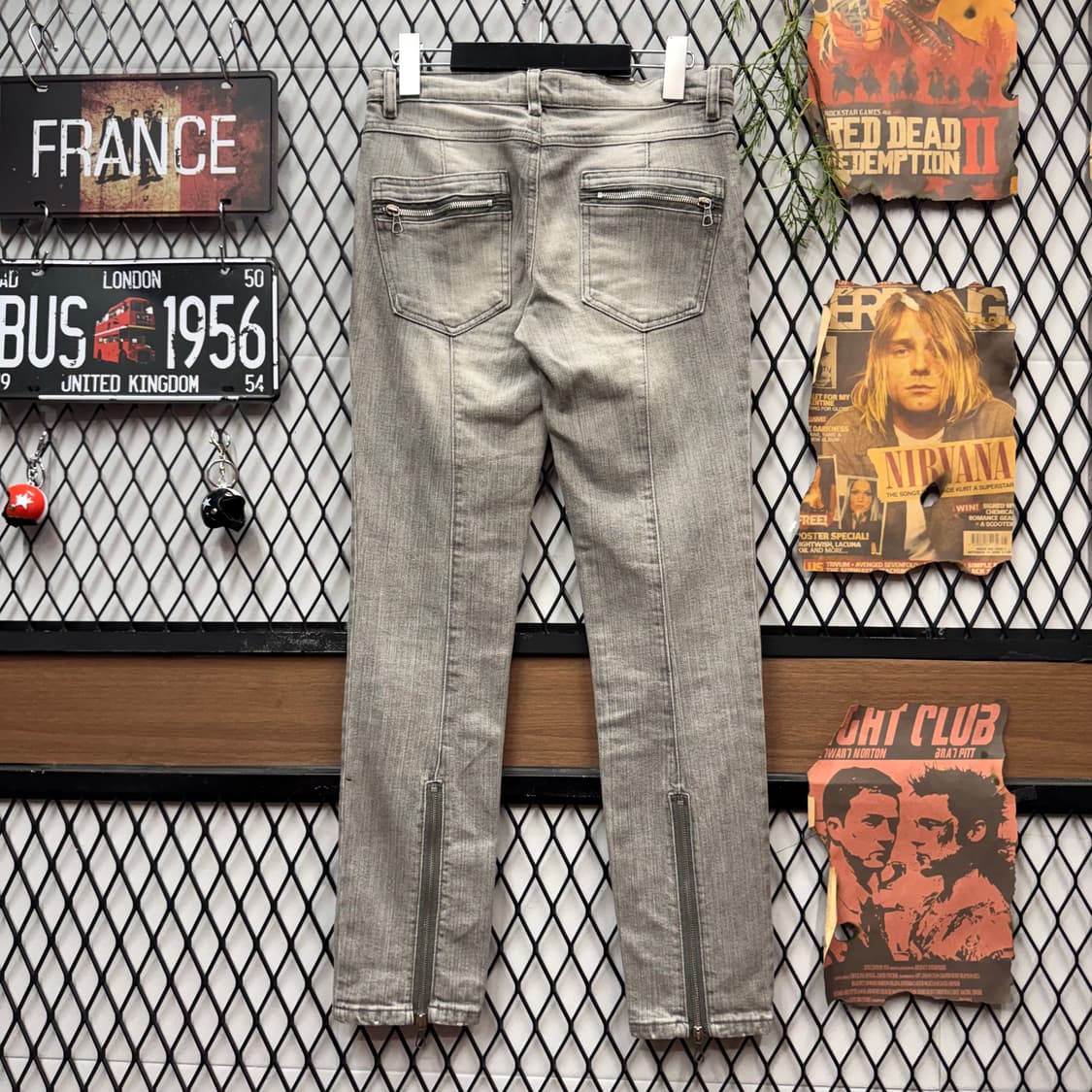 알렉산더 맥퀸 워싱 데님 팬츠 후면 지퍼 디테일 그레이 상품이미지1