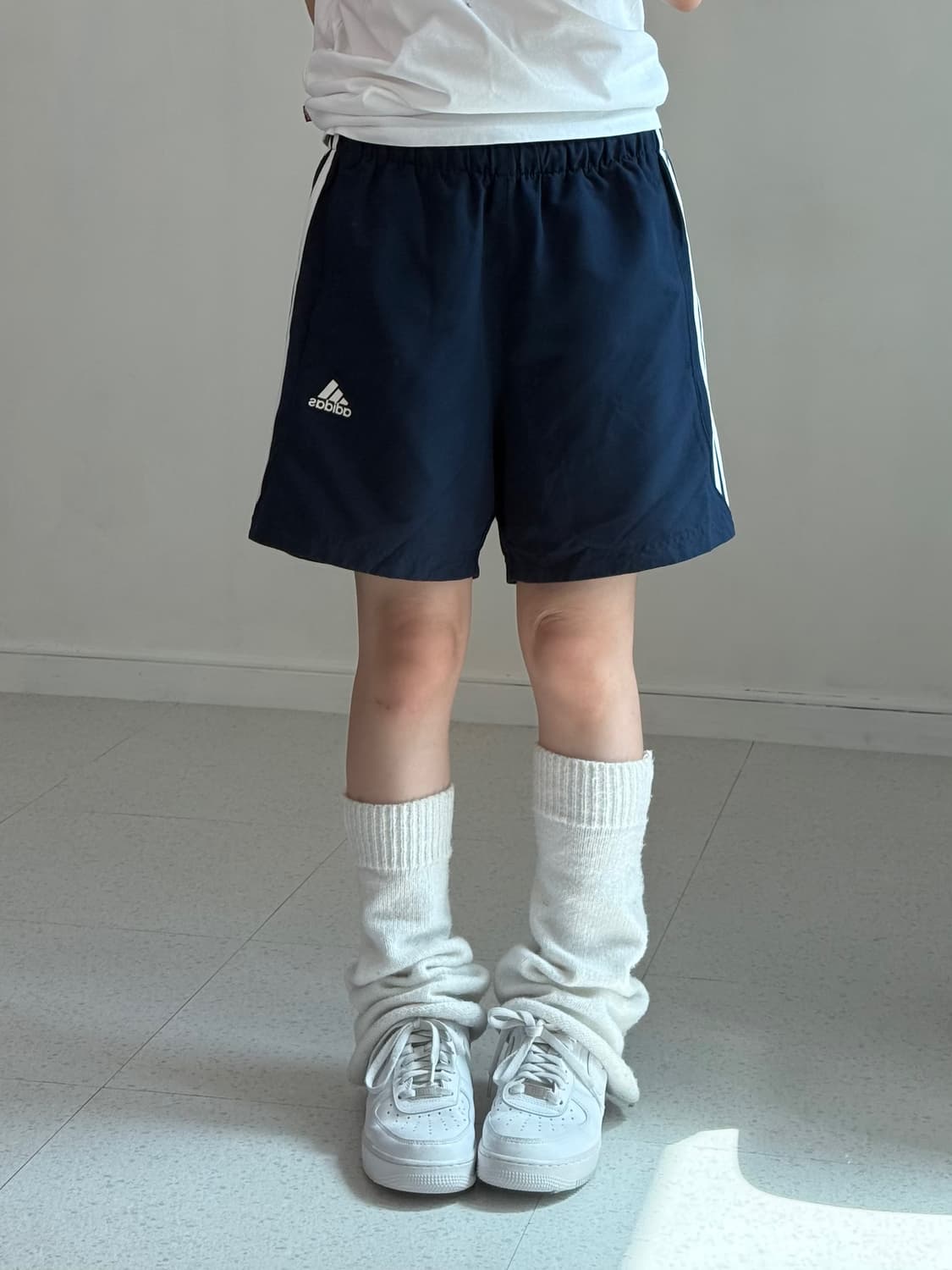 아디다스 네이비 반바지 상품이미지1