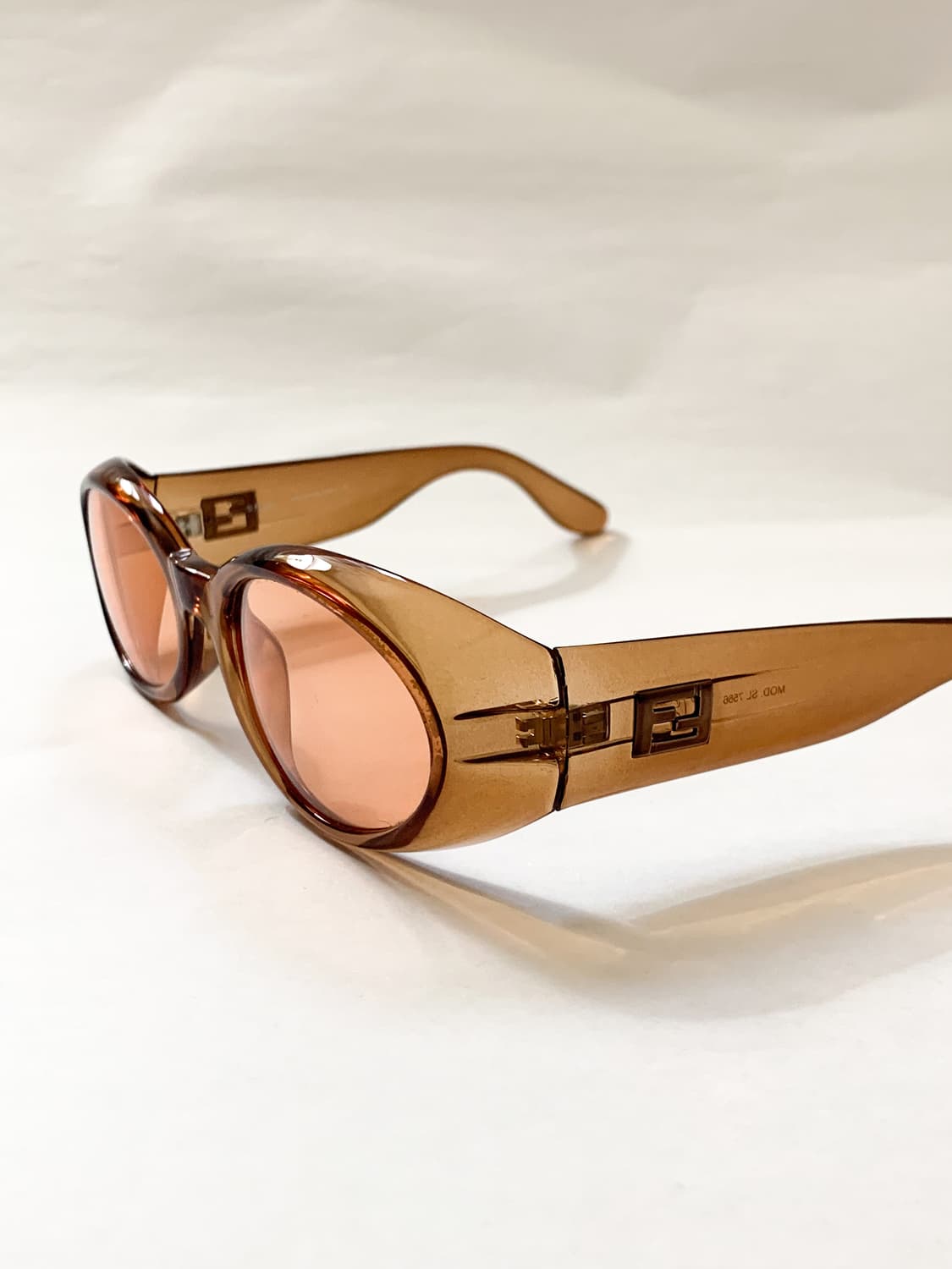 펜디 FENDI 2000s 오발 선글라스 Y2K 상품이미지1