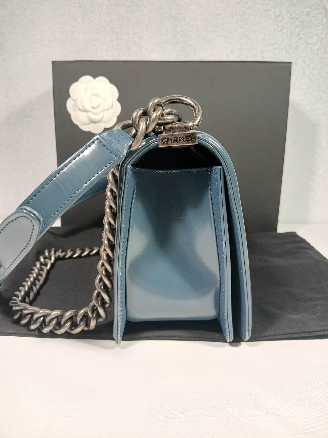 샤넬 시즌 보이백 미듐 21번대 A67086 상품이미지3