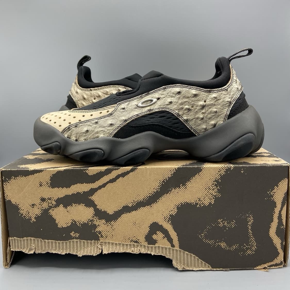 플리마켓🔥 오클리x브레인데드 오스트리치 플래시 샌들 상품이미지1