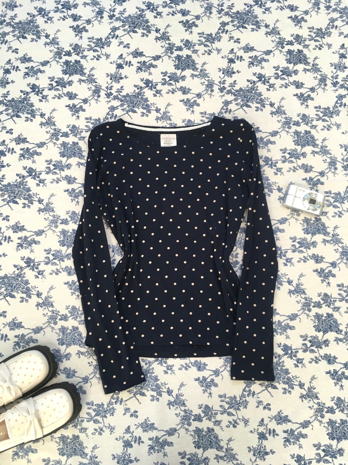 하트마켓 네이비 도트 긴팔티 상품이미지6