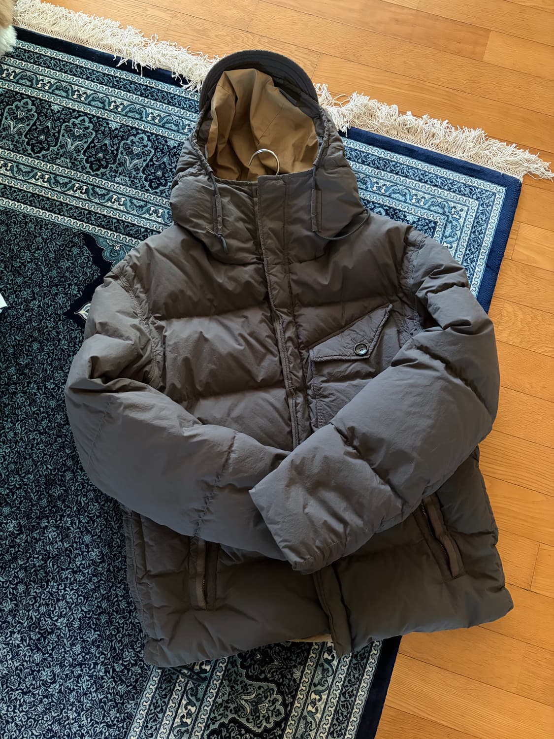 Ten C 텐씨 서바이벌 다운 패딩 차콜 상품이미지2