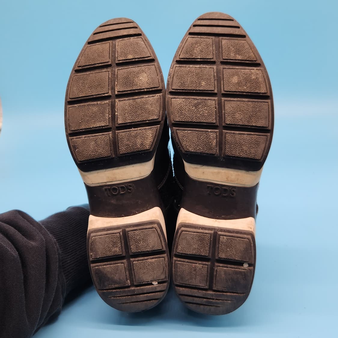 H 토즈 페이던트 여성스니커즈 235 상품이미지3