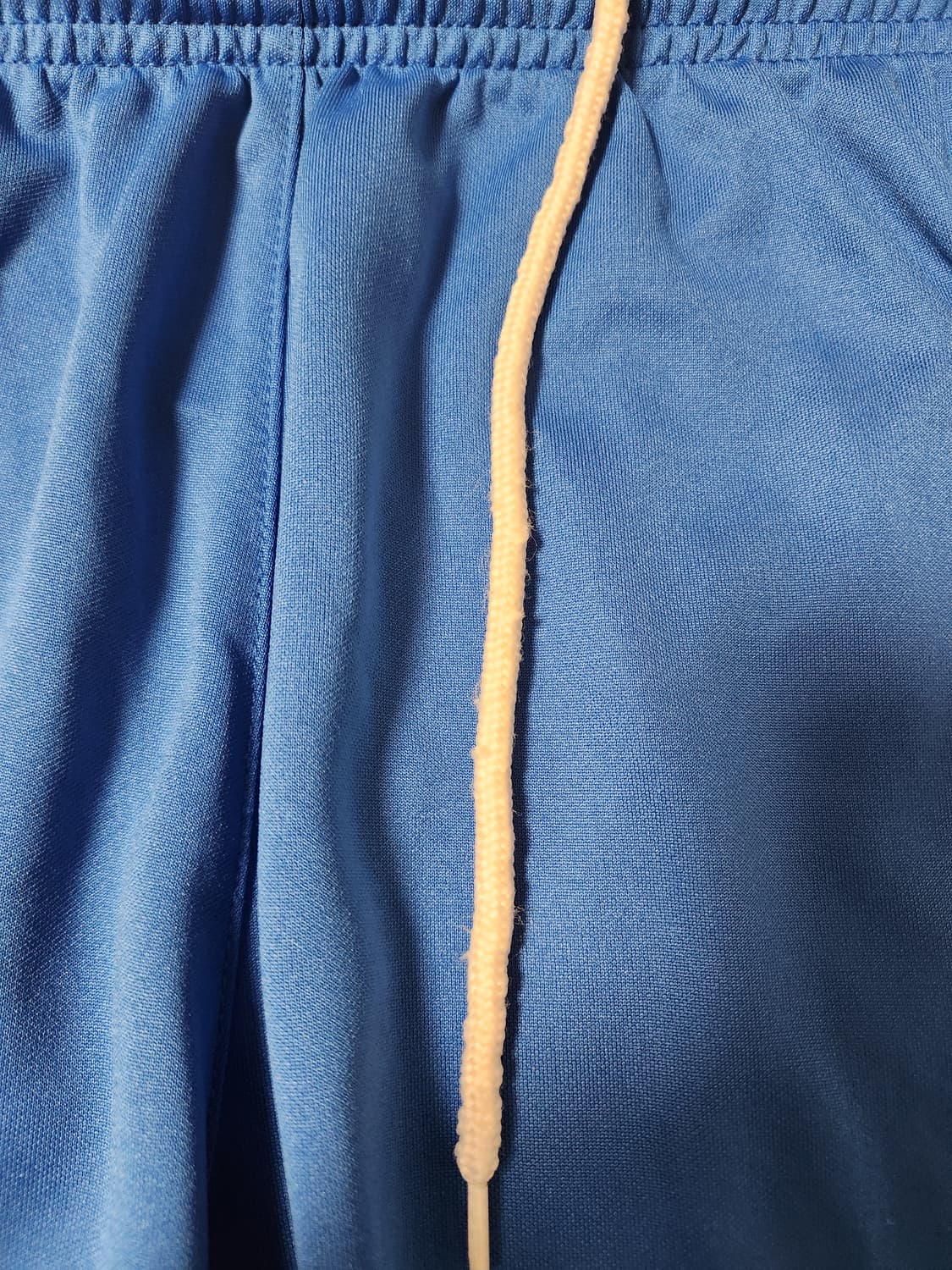 나이키 드라이핏 블루 숏팻츠 사이즈L

여러 중고사이트에도 같이 판매하고 상품이미지5