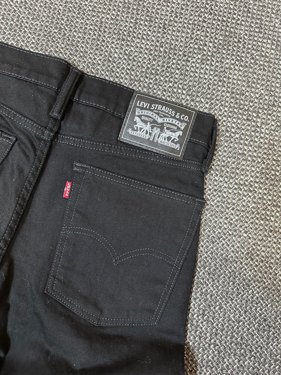 리바이스 블랙 데님 상품이미지1