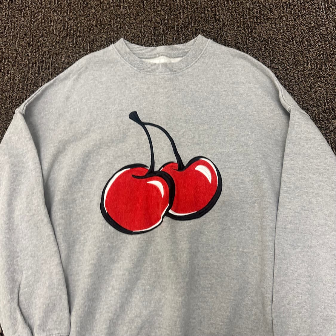 키르시 체리 프린팅 맨투맨 그레이 사이즈 1 상품이미지2