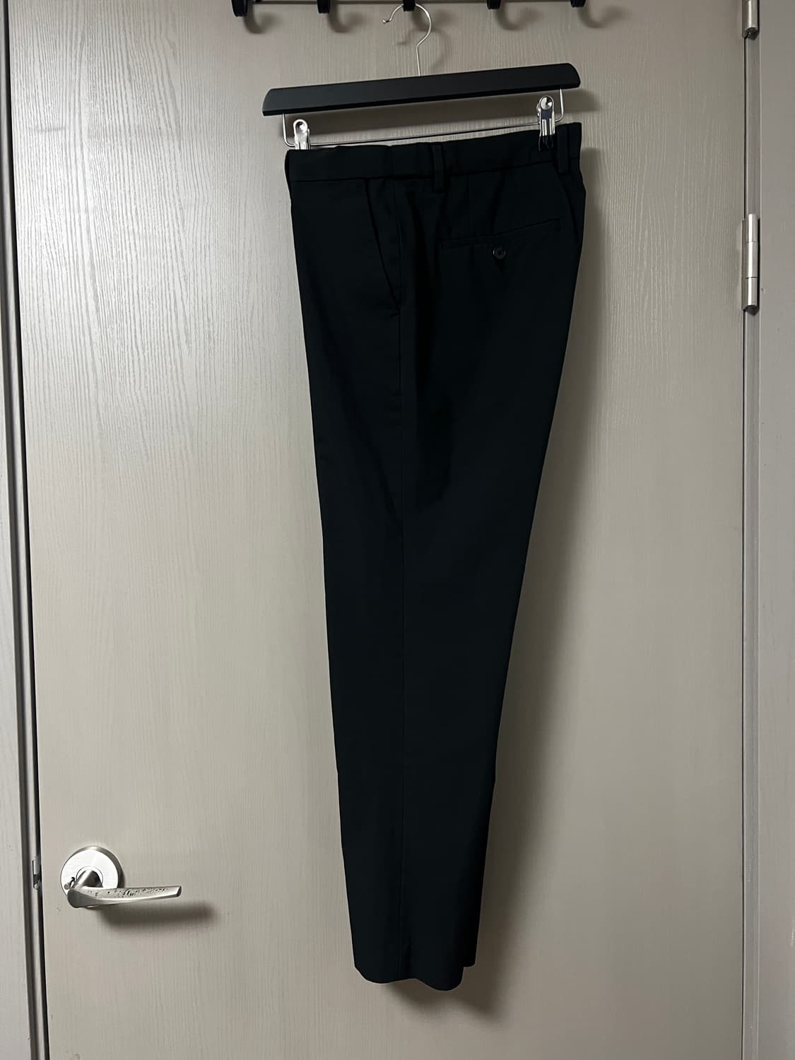 테이퍼드 히든 밴딩 크롭 슬랙스 상품이미지3