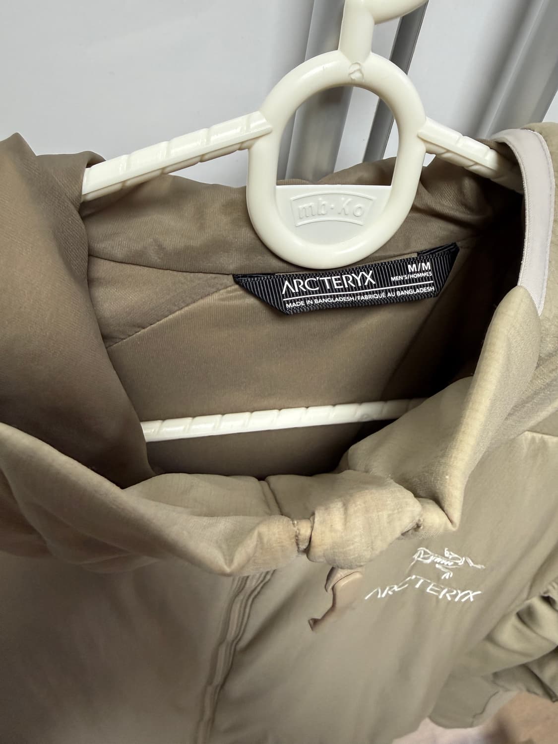 아크테릭스 아톰 스모크 블러프 M 상품이미지2