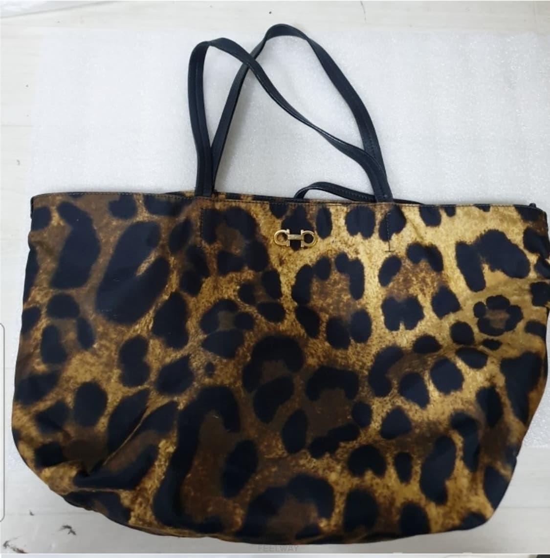 명품 살바토레 페라가모(정품)레오파드무늬 레이디 빅숄더백 쇼퍼백 에코백  상품이미지1