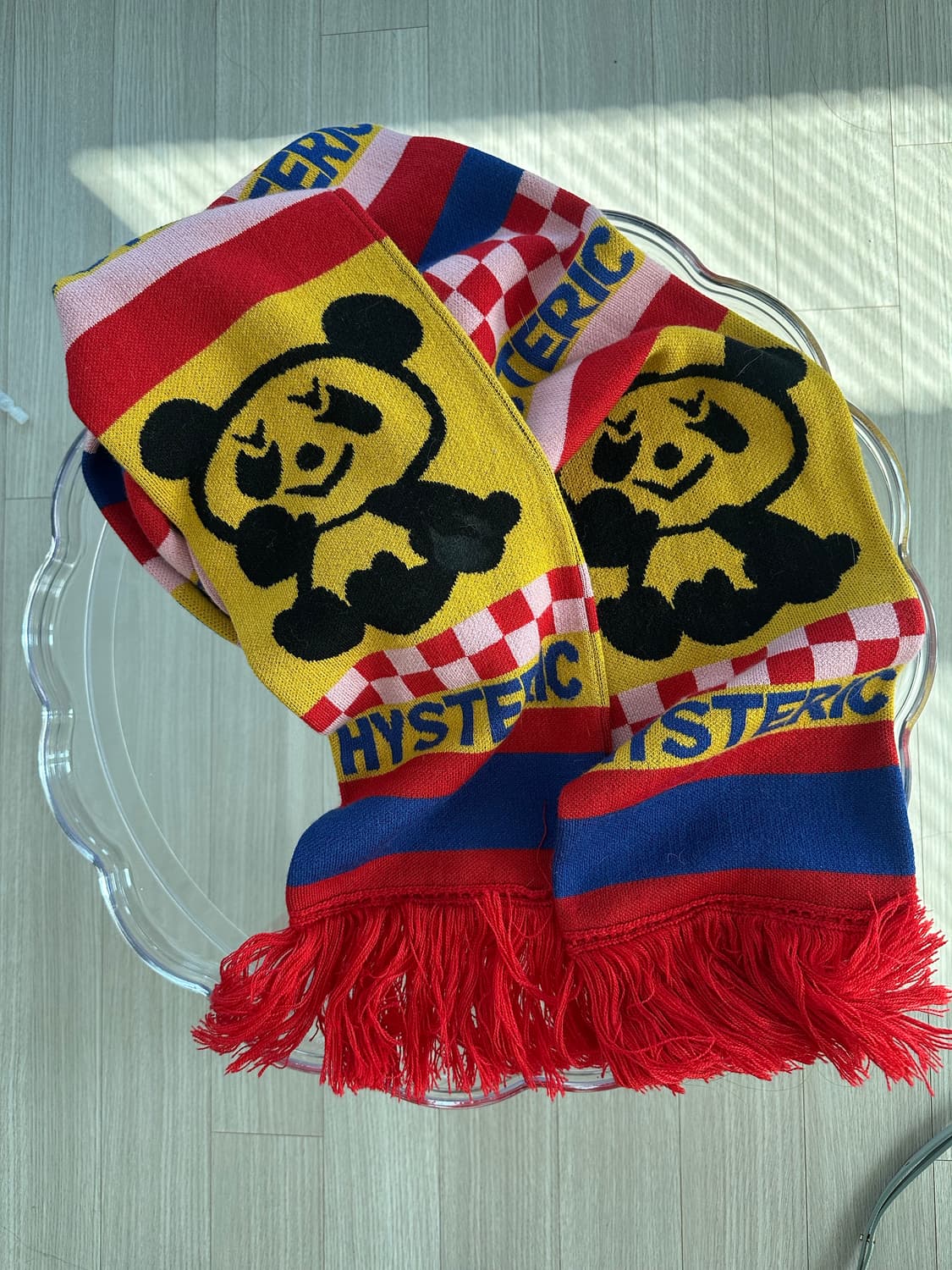 히스테릭 글래머 롱 머플러 착샷O 상품이미지1