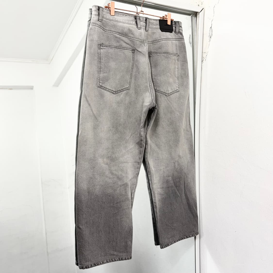 솔리드옴므 24FW 사이드라인 데님 팬츠 상품이미지5