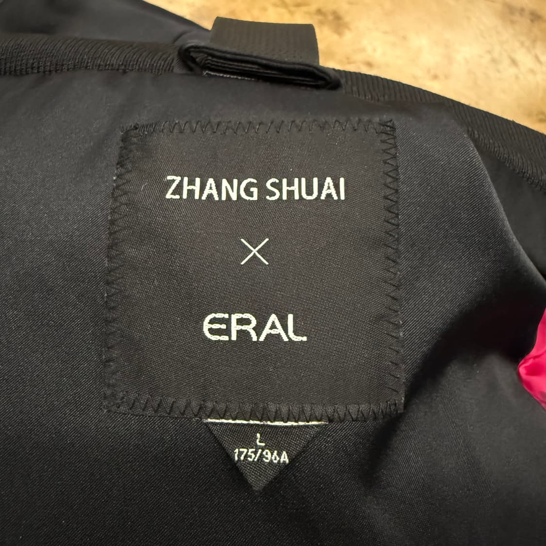 [정품/L] ZHANG SHUAI 눈 자수 블랙 봄버 자켓 b18 상품이미지5