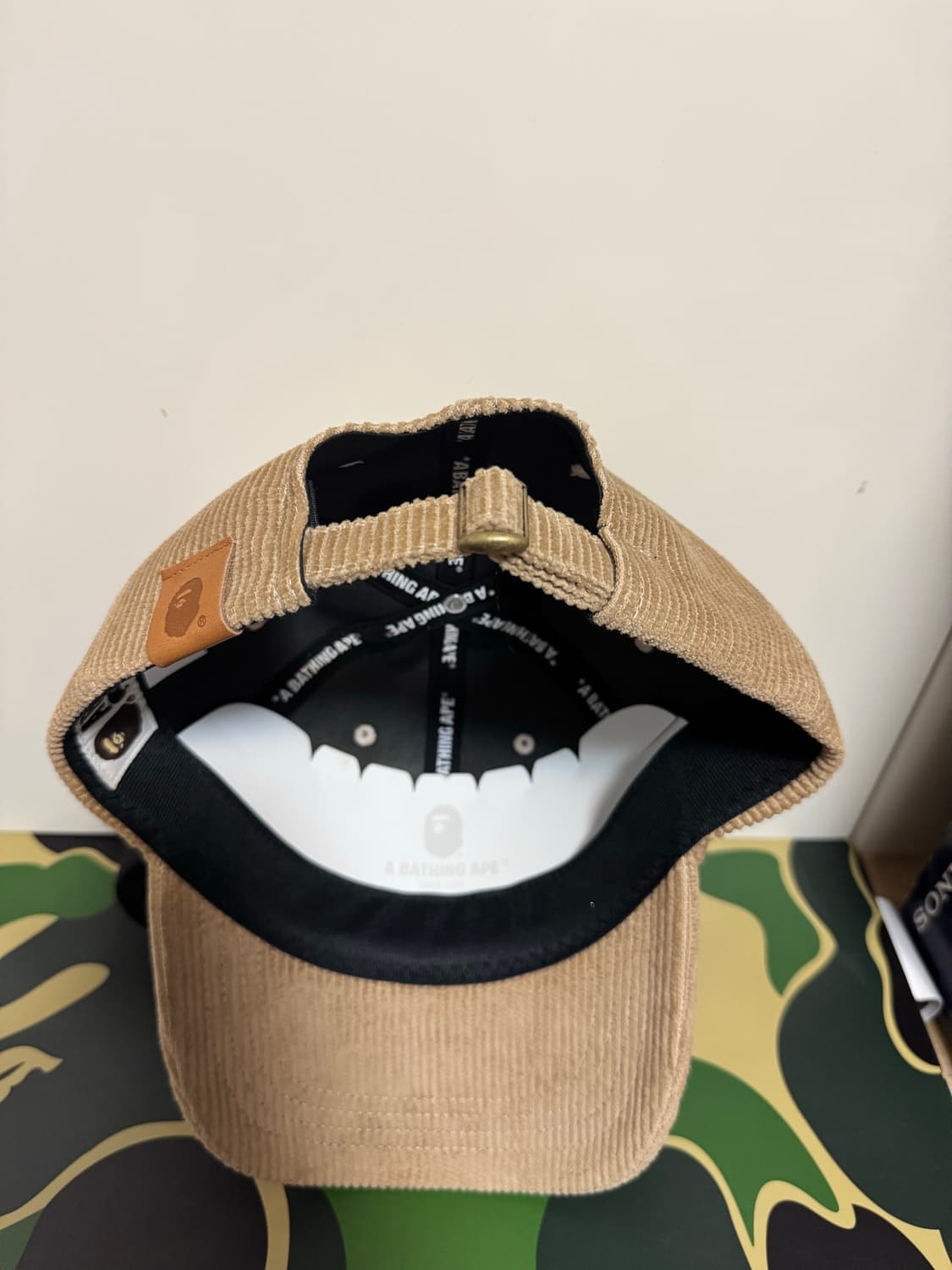 베이프 에이프 코듀로이 캡 베이지 상품이미지3