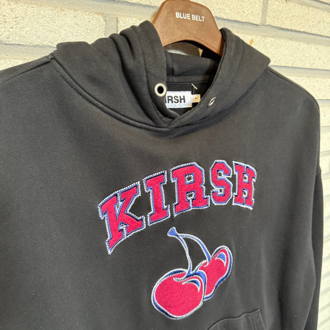 키르시 후드티 블랙 컬러  상품이미지3
