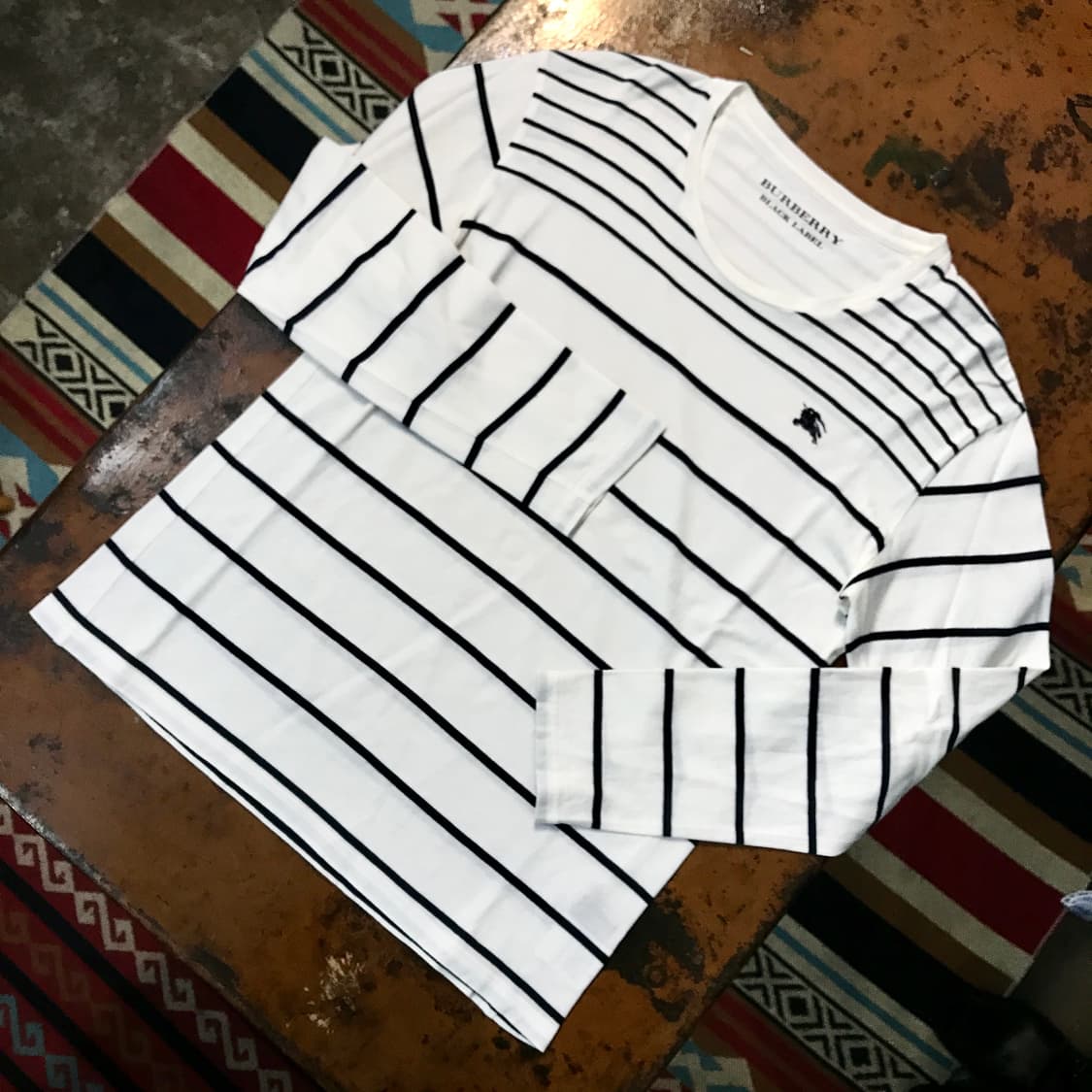 버버리 블랙라벨 화이트 컬러링 긴팔 쭉티 남성 102 여성 루즈핏 상품이미지2