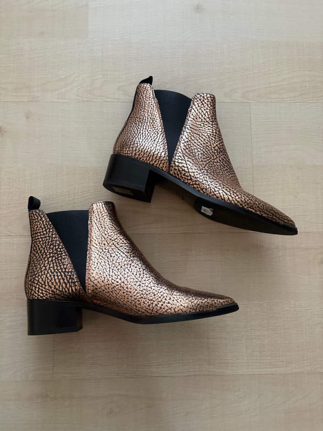 아크네스튜디오 로즈골드 뱀피 부츠 36 상품이미지3