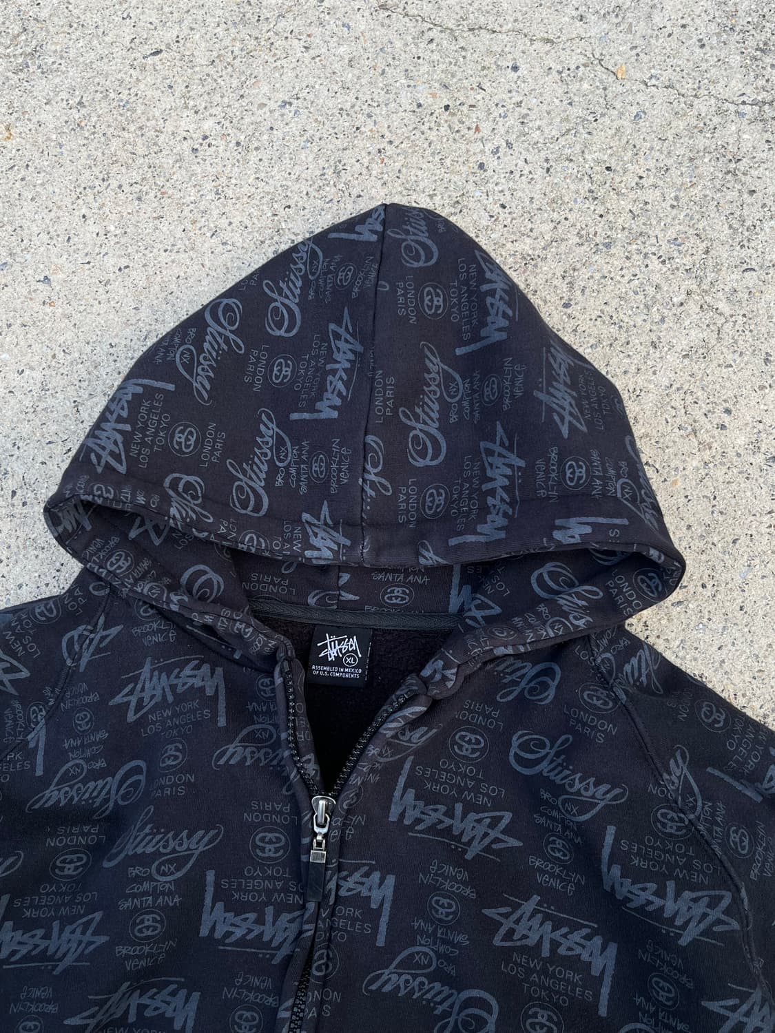 스투시 월드투어 로고 후드집업 상품이미지3