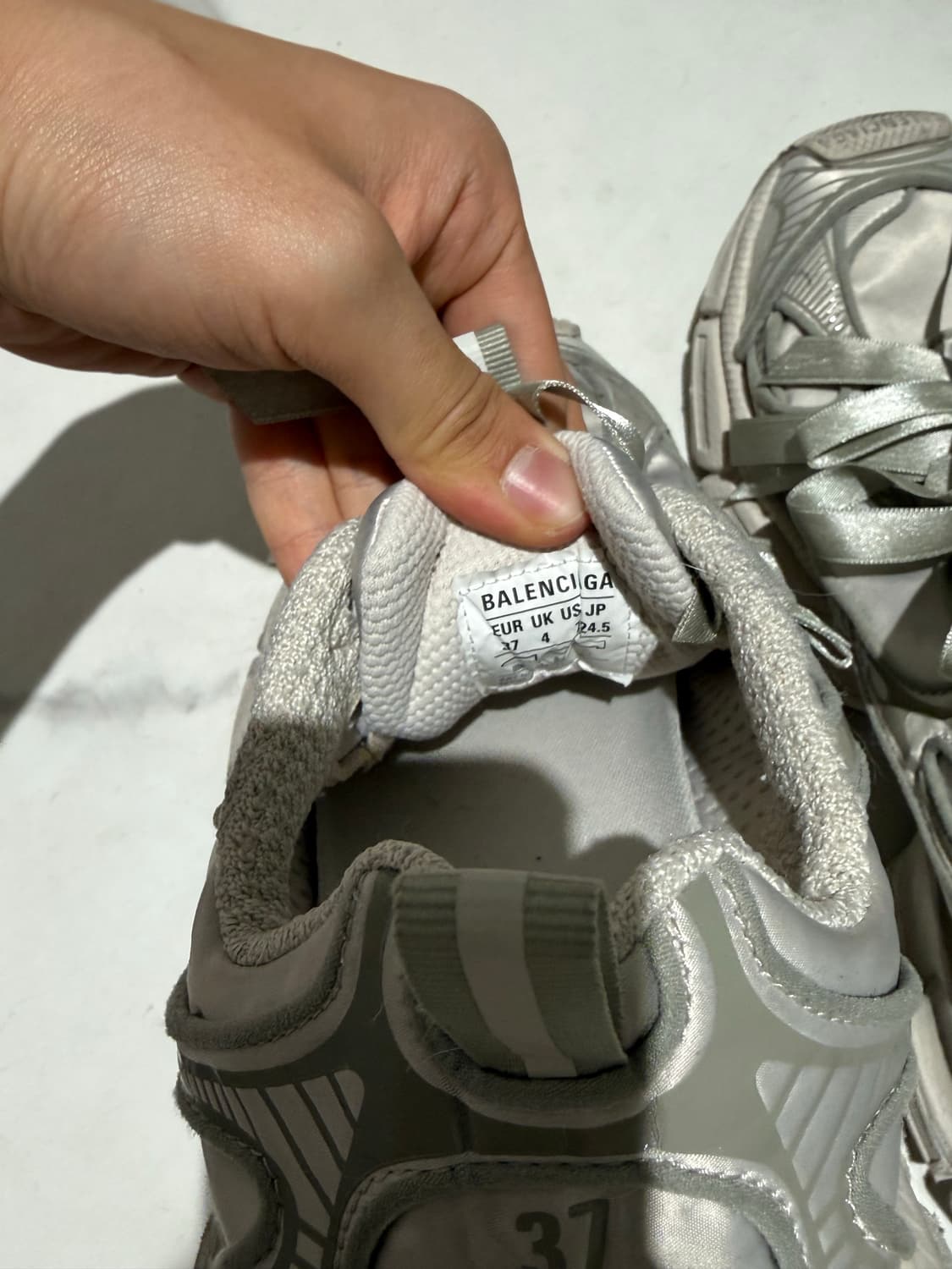 발렌시아가 3XL 리본 스니커즈 상품이미지6