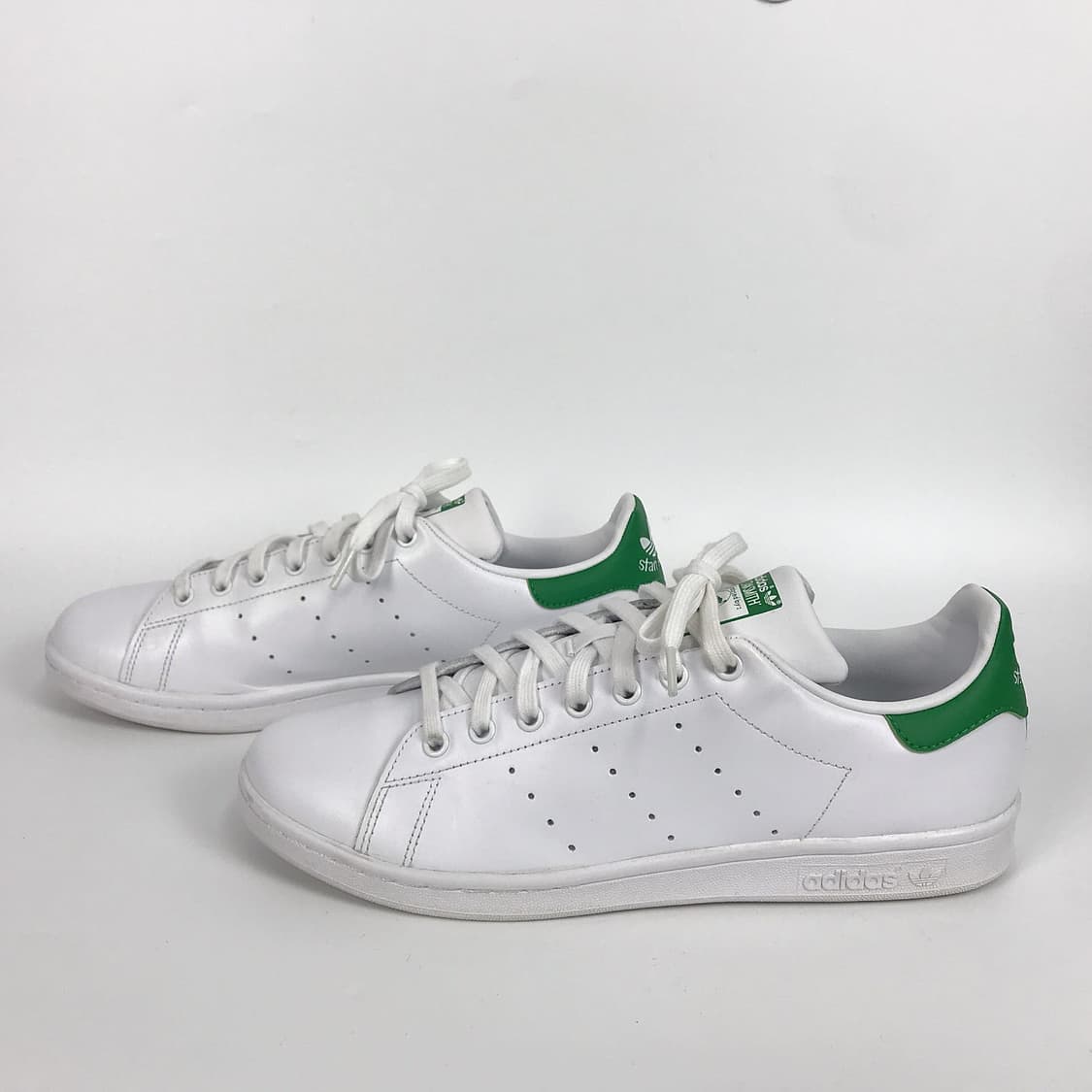 아디다스 스탠스미스 흰/초 스니커즈 신발 남성290 상품이미지7