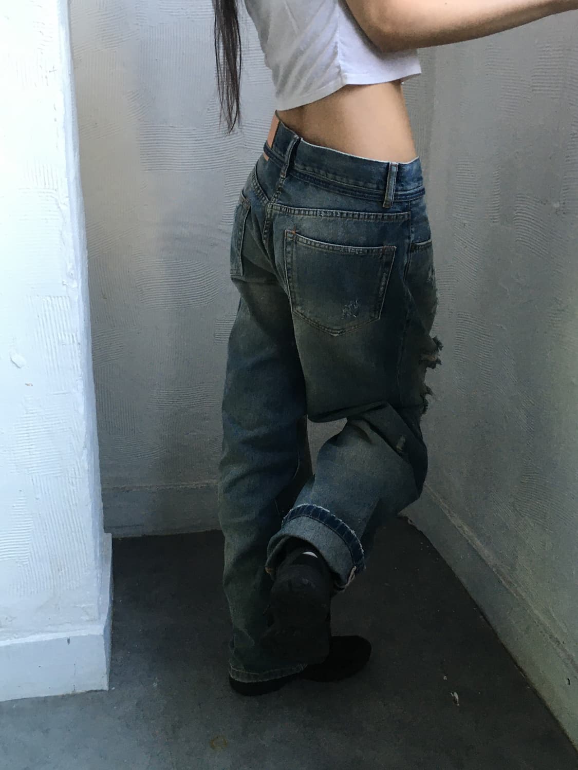 Acne Studio 아크네스튜디오 디스트레스드 데님 팬츠  상품이미지2