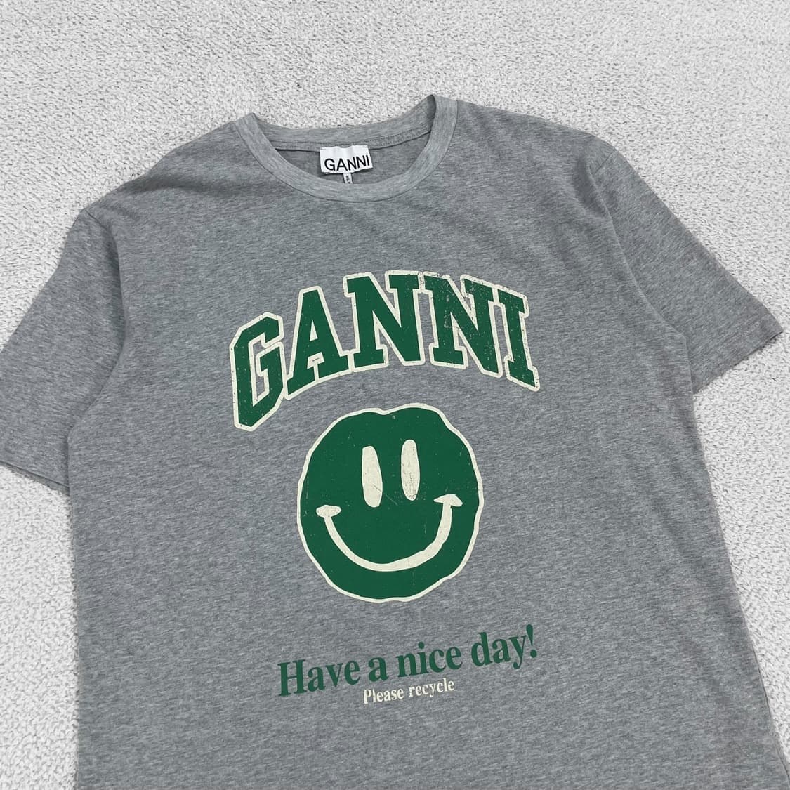 가니 Ganni 스마일리 반팔 티셔츠 그레이 상품이미지2