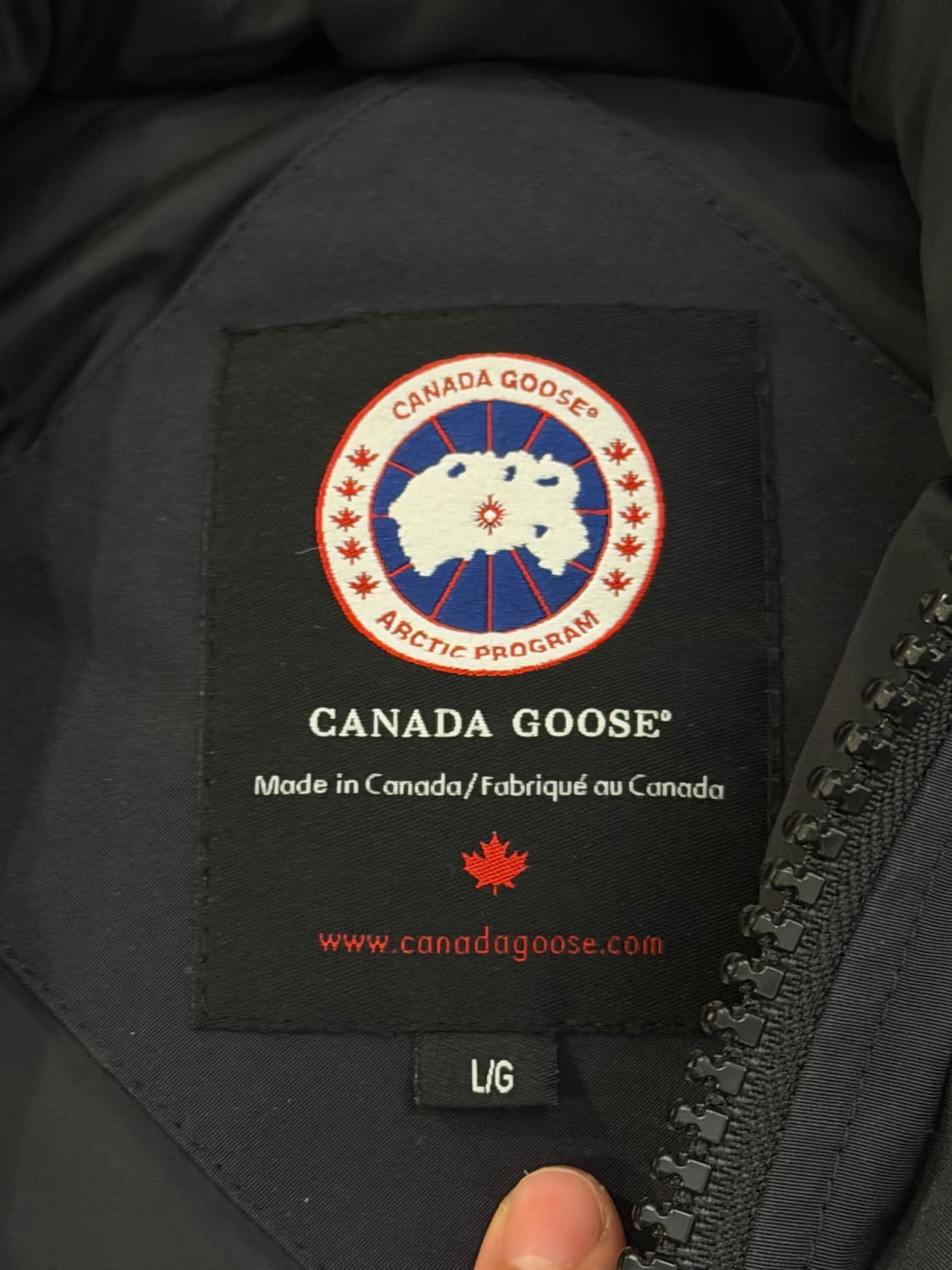 캐나다구스 샤토 제스퍼 다운 패딩 블랙 상품이미지5