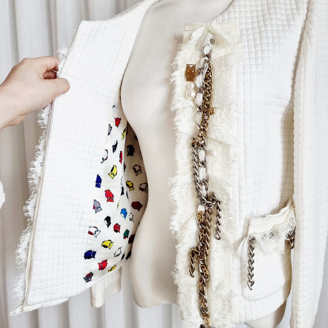 럭키슈에뜨 레이스체인띠 오픈형 퀼팅 자켓 (55/표기36) 상태굿 상품이미지2