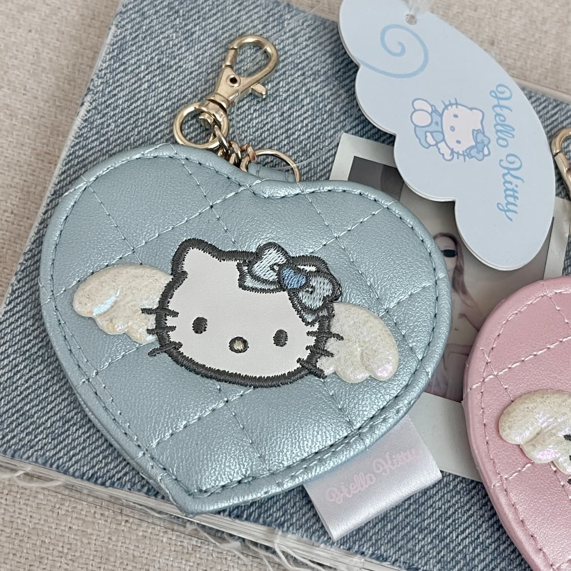 산리오 정품 새상품 헬로 키티 하트 베이비블루 핑크 엔젤 거울 키링 상품이미지4