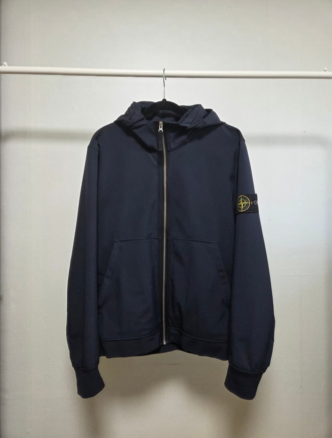 [샤상품급 M] 스톤아일랜드 스프트쉘 상품이미지1