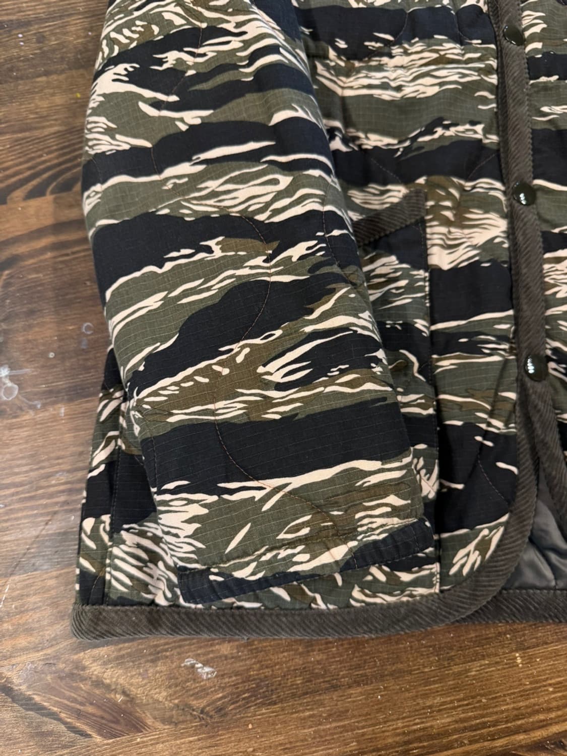 디아프바인 타이거 카모 퀼팅 자켓 95 상품이미지9