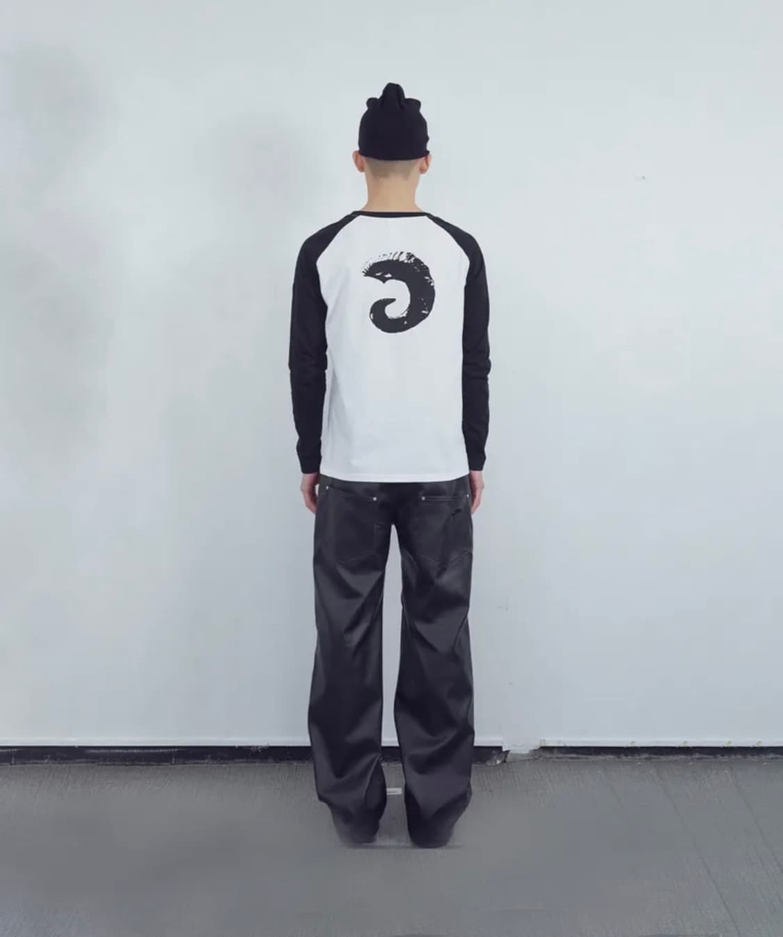 설라노 x 탄산마그네슘 드롭 백포켓 레더팬츠 상품이미지5