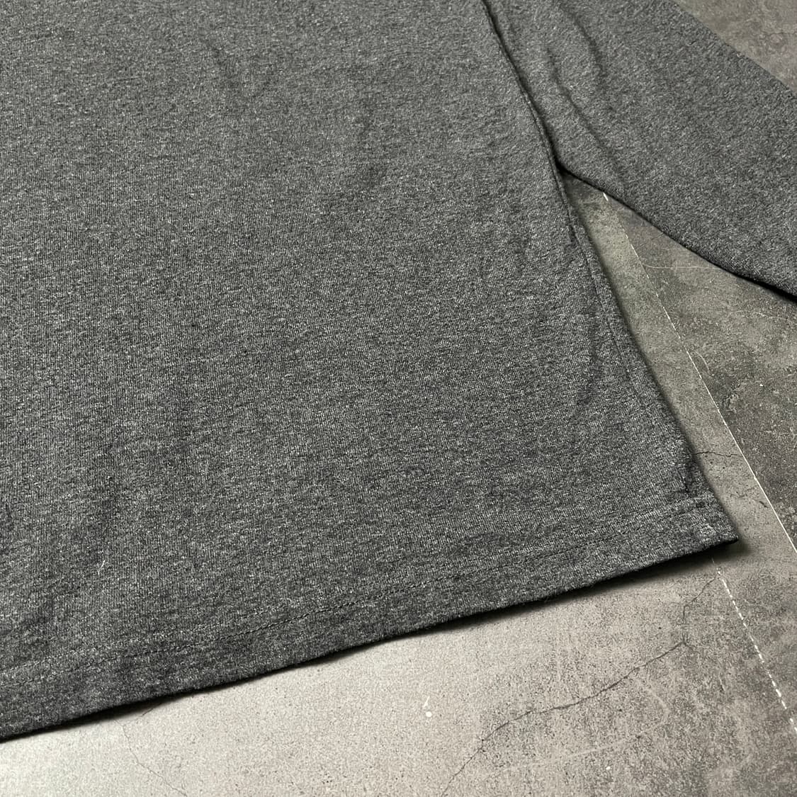 CARHARTT 칼하트 K231 차콜 레터링 긴팔 티셔츠 A00961 상품이미지9