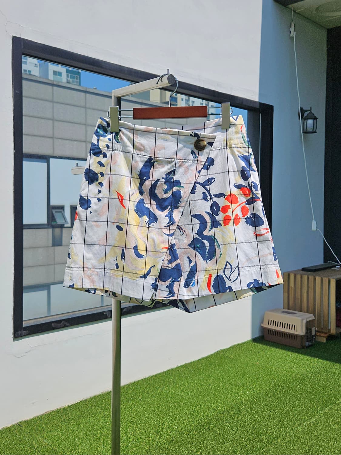 비비안웨스트우드 하프 랩 팬츠 상품이미지1