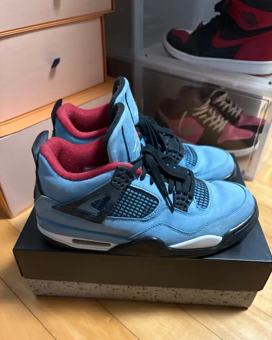 트래비스 스캇 조던 4 285 상품이미지2