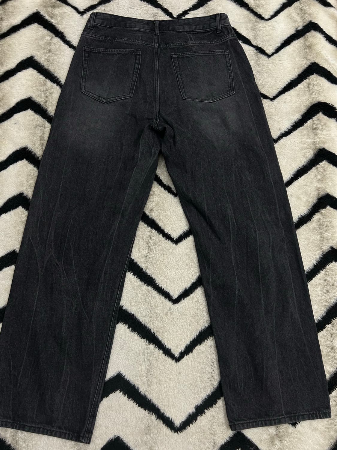 [32]무신사스탠다드 루즈 스트레이트 데님팬츠/워시드블랙 상품이미지3